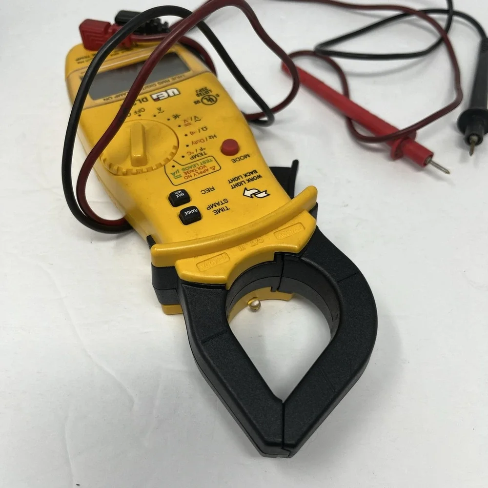 UEI DL259 DIGITAL CLAMP METER